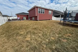 2303 Spring Run Ln, Lowell, IN 46356 - Photo 15