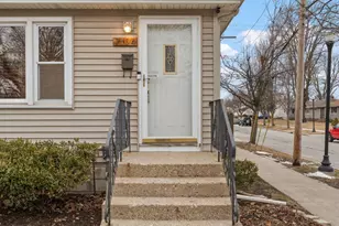 7104 Northcote Ave, Hammond, IN 46324 - Photo 3