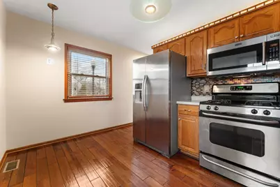 7104 Northcote Avenue, Hammond, IN 46324 - Photo 9