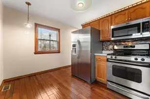 7104 Northcote Ave, Hammond, IN 46324 - Photo 9