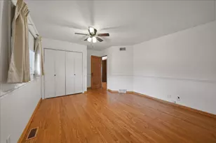 1634 Wilson St, Munster, IN 46321 - Photo 13