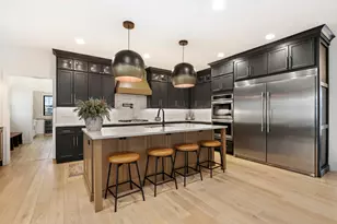 13200 Waterleaf Dr, Saint John, IN 46373 - Photo 11