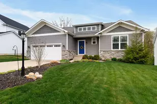 3911 Crown Dr, Valparaiso, IN 46383 - Photo 3