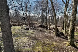 3911 Crown Dr, Valparaiso, IN 46383 - Photo 37