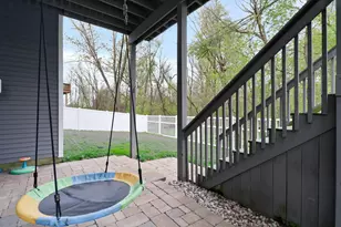 3911 Crown Dr, Valparaiso, IN 46383 - Photo 37