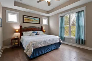 3911 Crown Dr, Valparaiso, IN 46383 - Photo 13