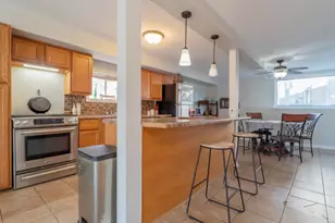 6318 Garfield St, Merrillville, IN 46410 - Photo 5