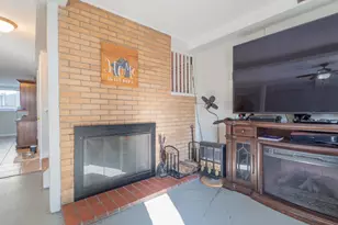 6318 Garfield St, Merrillville, IN 46410 - Photo 15