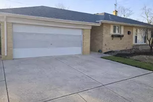 222 Broadmoor Ave, Munster, IN 46321 - Photo 3