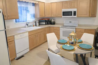 222 Broadmoor Avenue, Munster, IN 46321 - Photo 5