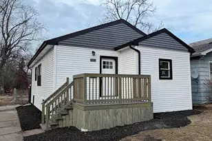 132 W 43rd Ave, Gary, IN 46408 - Photo 1