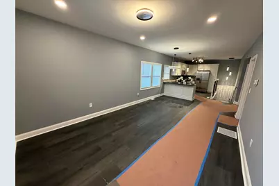 132 W 43rd Avenue, Gary, IN 46408 - Photo 3