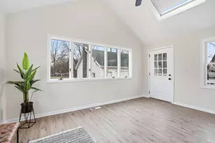 2407 W 78th Ave, Merrillville, IN 46410 - Photo 13