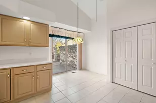 911 Westminster Ln, Munster, IN 46321 - Photo 11