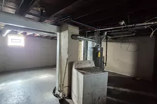 395 Porter St, Gary, IN 46406 - Photo 9