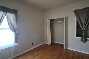 395 Porter St, Gary, IN 46406 - Photo 7