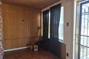 395 Porter St, Gary, IN 46406 - Photo 3