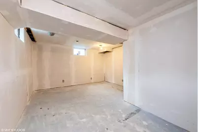 2905 E Michigan Boulevard, Trail Creek, IN 46360 - Photo 17