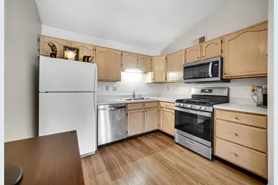 3603 Timberbridge Drive #E, Valparaiso, IN 46383 - Photo 5