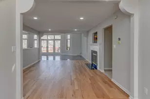 10327 Sandy Ln, Munster, IN 46321 - Photo 7