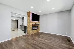 5043 Carolina St, Gary, IN 46409 - Photo 5