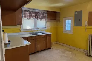 609 Niles St, La Porte, IN 46350 - Photo 9