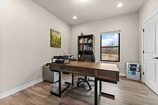 1651 Frst Rdg Dr, Valparaiso, IN 46385 - Photo 25