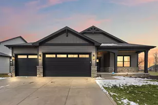 1651 Frst Rdg Dr, Valparaiso, IN 46385 - Photo 1