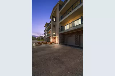 2034 W 75th Place #38, Merrillville, IN 46410 - Photo 5