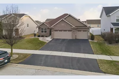 9227 W 103rd Place, Saint John, IN 46373 - Photo 3