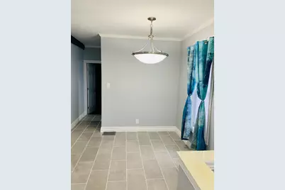 124 E 10th Street, Michigan City, IN 46360 - Photo 15