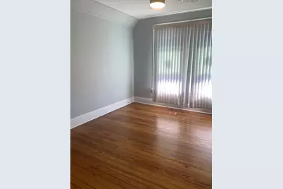 124 E 10th Street, Michigan City, IN 46360 - Photo 23