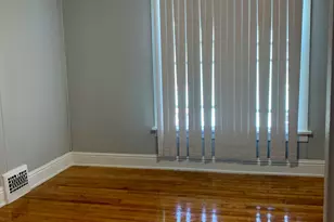 124 E 10th St, Michigan City, IN 46360 - Photo 25