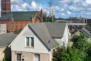 124 E 10th St, Michigan City, IN 46360 - Photo 3