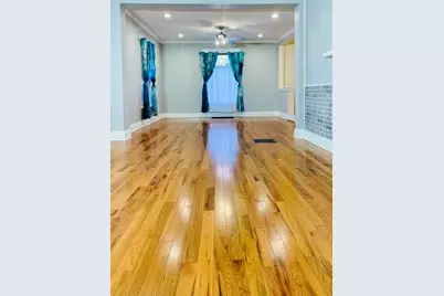 124 E 10th Street, Michigan City, IN 46360 - Photo 7