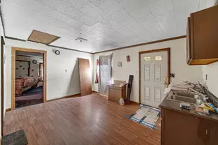 3640 Henry St, Michigan City, IN 46360 - Photo 7