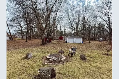 805 Sunset Drive, Kouts, IN 46347 - Photo 15