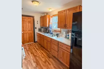 805 Sunset Drive, Kouts, IN 46347 - Photo 5