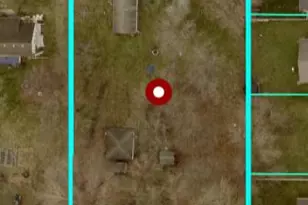 805 Sunset Dr, Kouts, IN 46347 - Photo 17