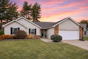 414 17th St SE, Demotte, IN 46310 - Photo 1