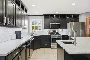 414 17th St SE, Demotte, IN 46310 - Photo 7