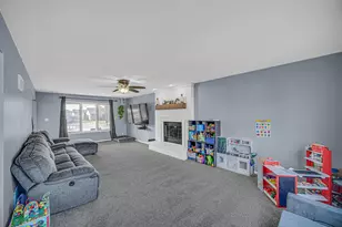 225 Beiriger Dr, Dyer, IN 46311 - Photo 5