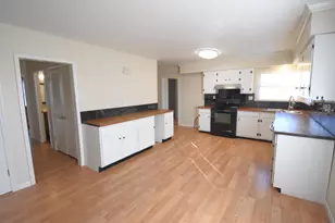 360 E Arnotts Dr, Rensselaer, IN 47978 - Photo 15