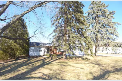 360 E Arnotts Drive, Rensselaer, IN 47978 - Photo 5