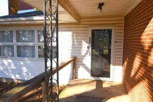 360 E Arnotts Dr, Rensselaer, IN 47978 - Photo 9