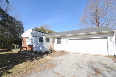 360 E Arnotts Drive, Rensselaer, IN 47978 - Photo 3