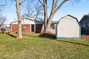 1700 Clayton St, Valparaiso, IN 46383 - Photo 17