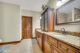 10406 Silver Maple Dr, Saint John, IN 46373 - Photo 19