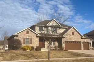 10406 Silver Maple Dr, Saint John, IN 46373 - Photo 1