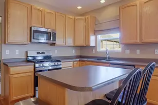 10491 Pike St, Crown Point, IN 46307 - Photo 11